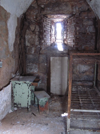 76 - Cell Block 2
Eastern State Penitentiary